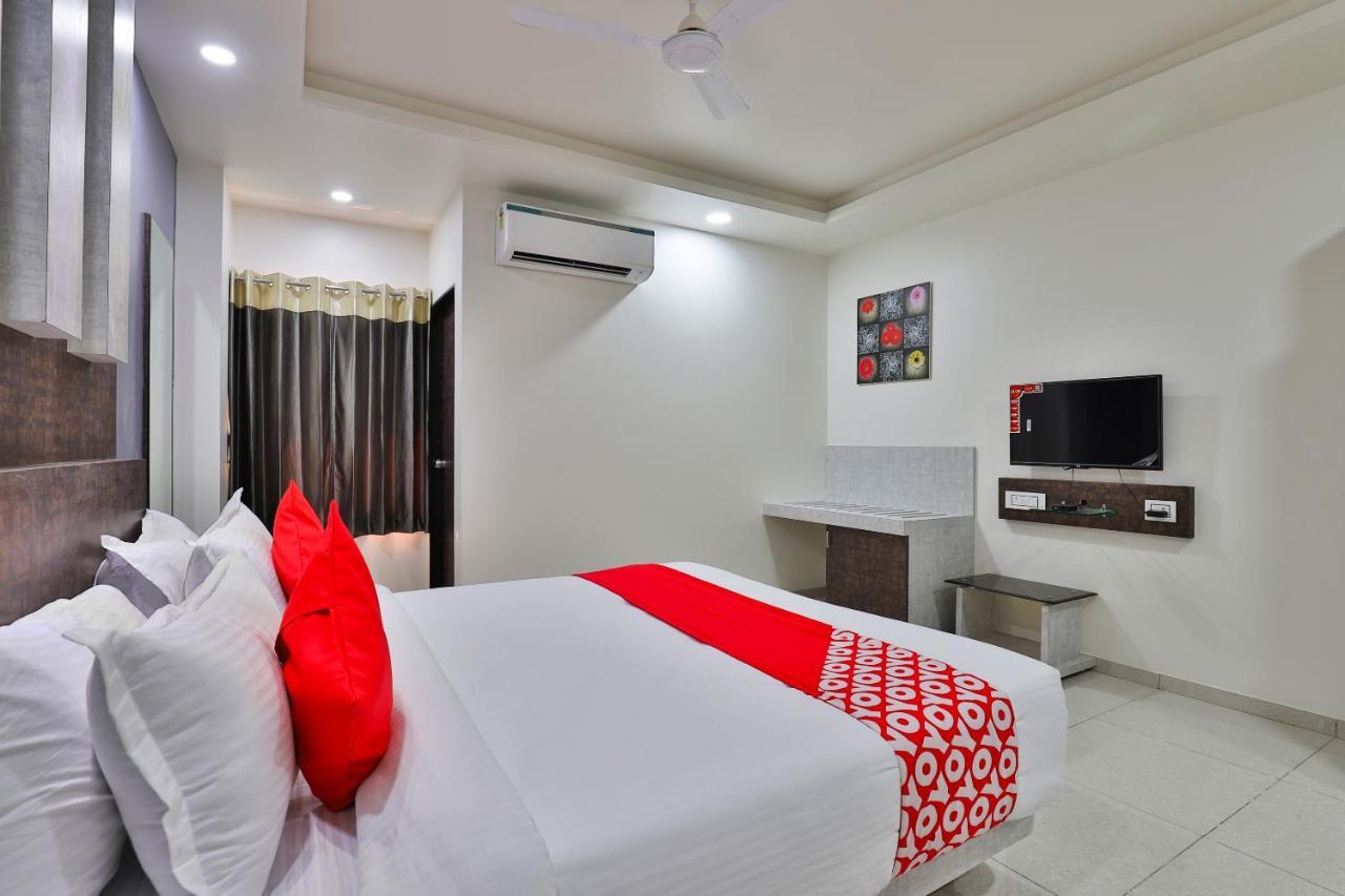 Oyo 23174 Hotel Parth Inn Dwarka  Exterior photo